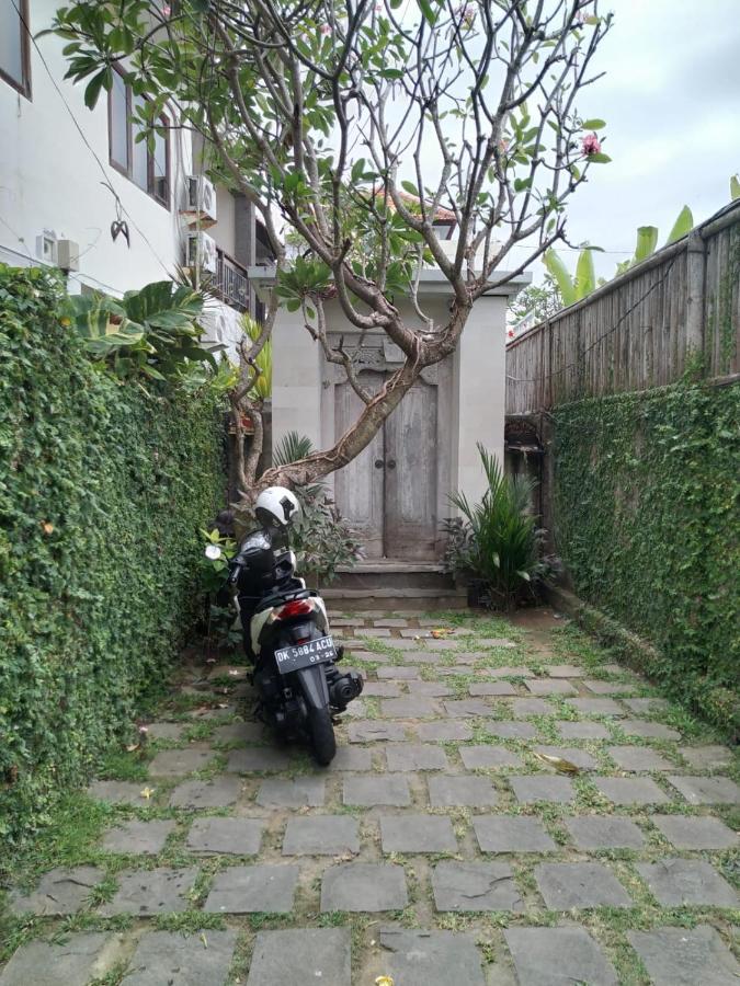 Ngetis Home Stay Санур Екстер'єр фото