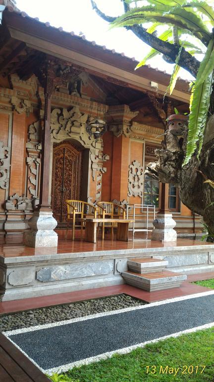 Ngetis Home Stay Санур Екстер'єр фото